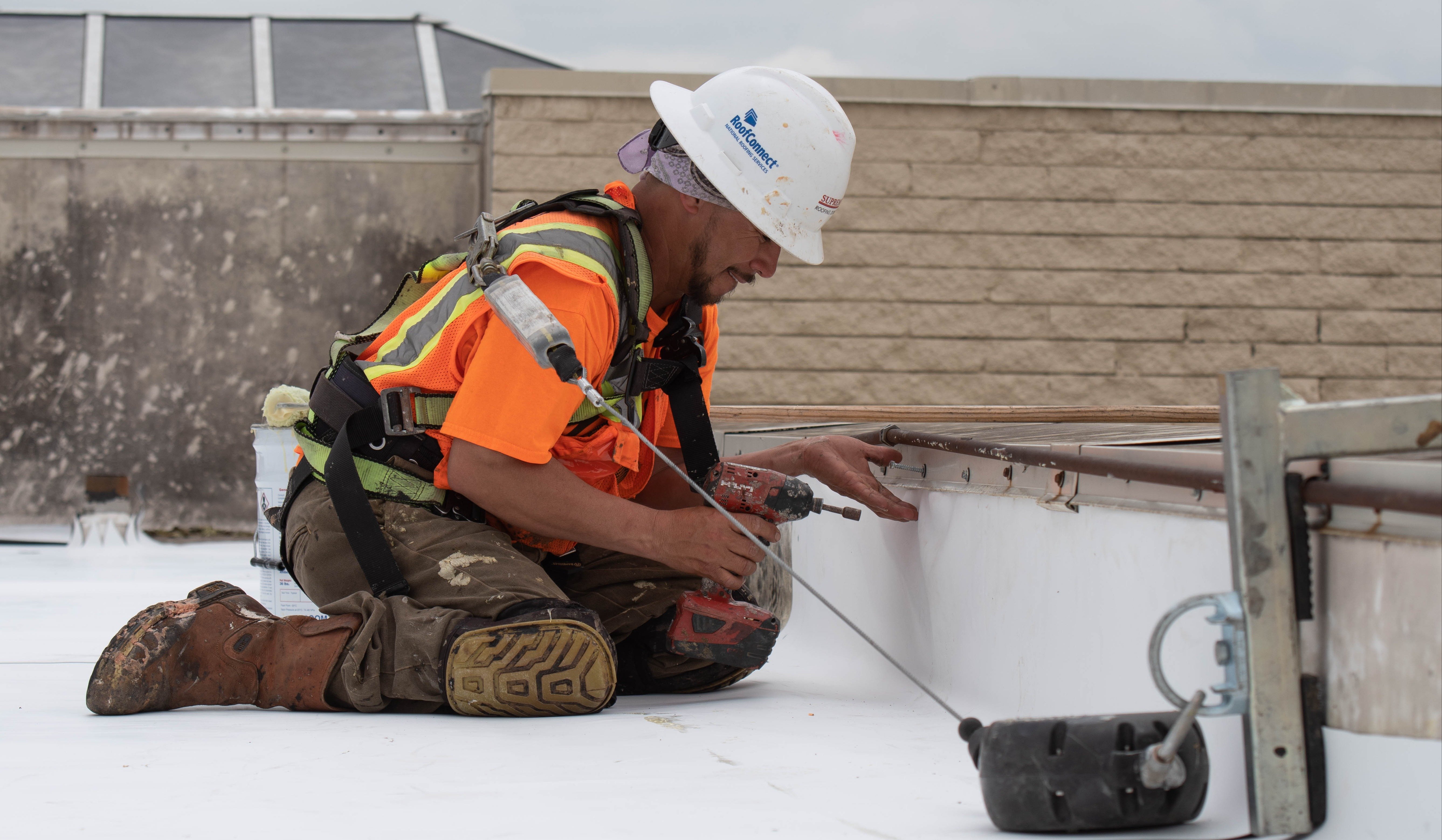 Top 5 Warning Signs You Need Commercial Roof Leak Repair
